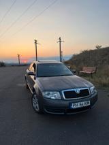 Skoda Superb 2.5 TDI in superb condition - gebrauchte Skoda Superb aus dem Jahr 2005
