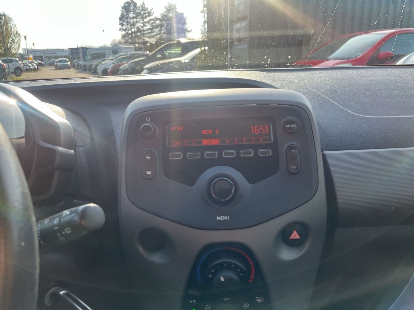 Fahrzeugabbildung Peugeot 108 1.0 TOP! Active VTi 72 SHZ Notbremsass.