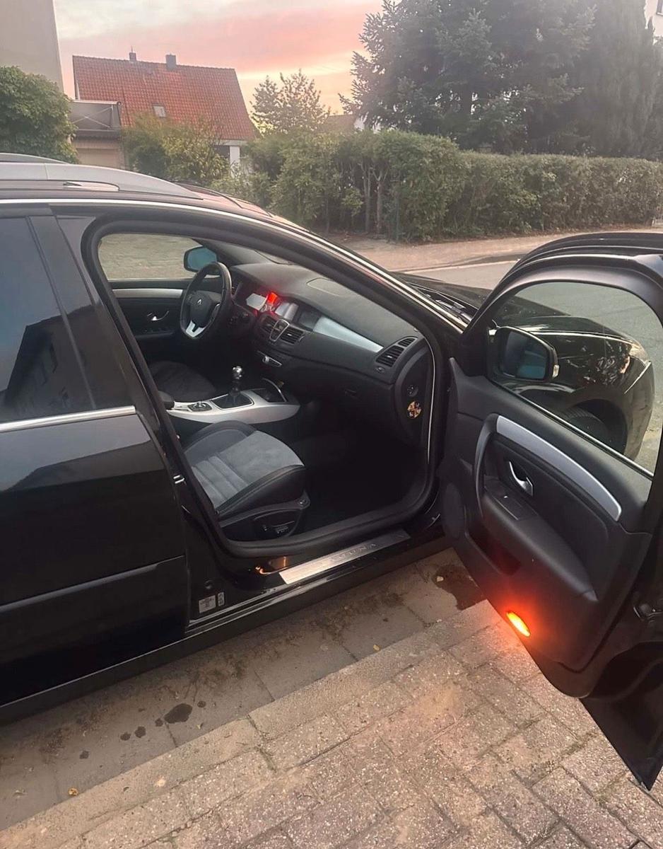 Renault Laguna 2008 — engine 178 HP (131kW)