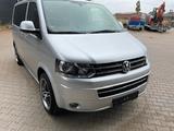 Volkswagen T5 Multivan Highline - Volkswagen aus 2011: Multivan