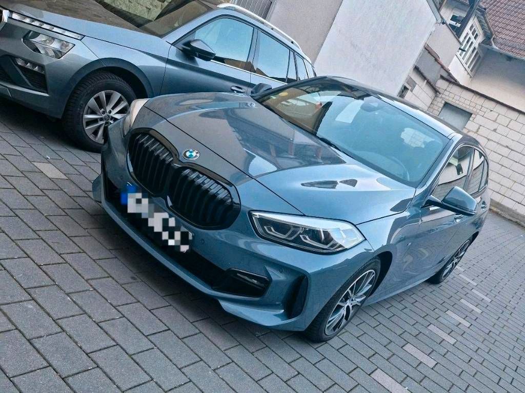 Image of BMW 120