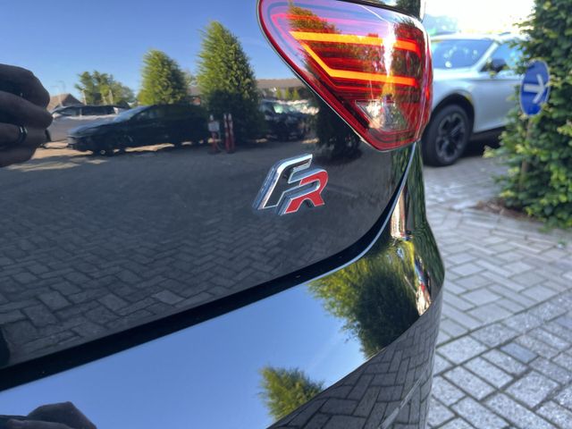 Leon FR 1.4 TSI Apple CarPlay Kamera Klima Navi 