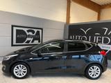 Kia cee'd / Ceed Navi/SHZ/LHZ/PDC/KAM/LED - scheckheftgepflegte Kia cee'd / Ceed