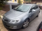 Opel Astra J Lim. 5-trg. Edition