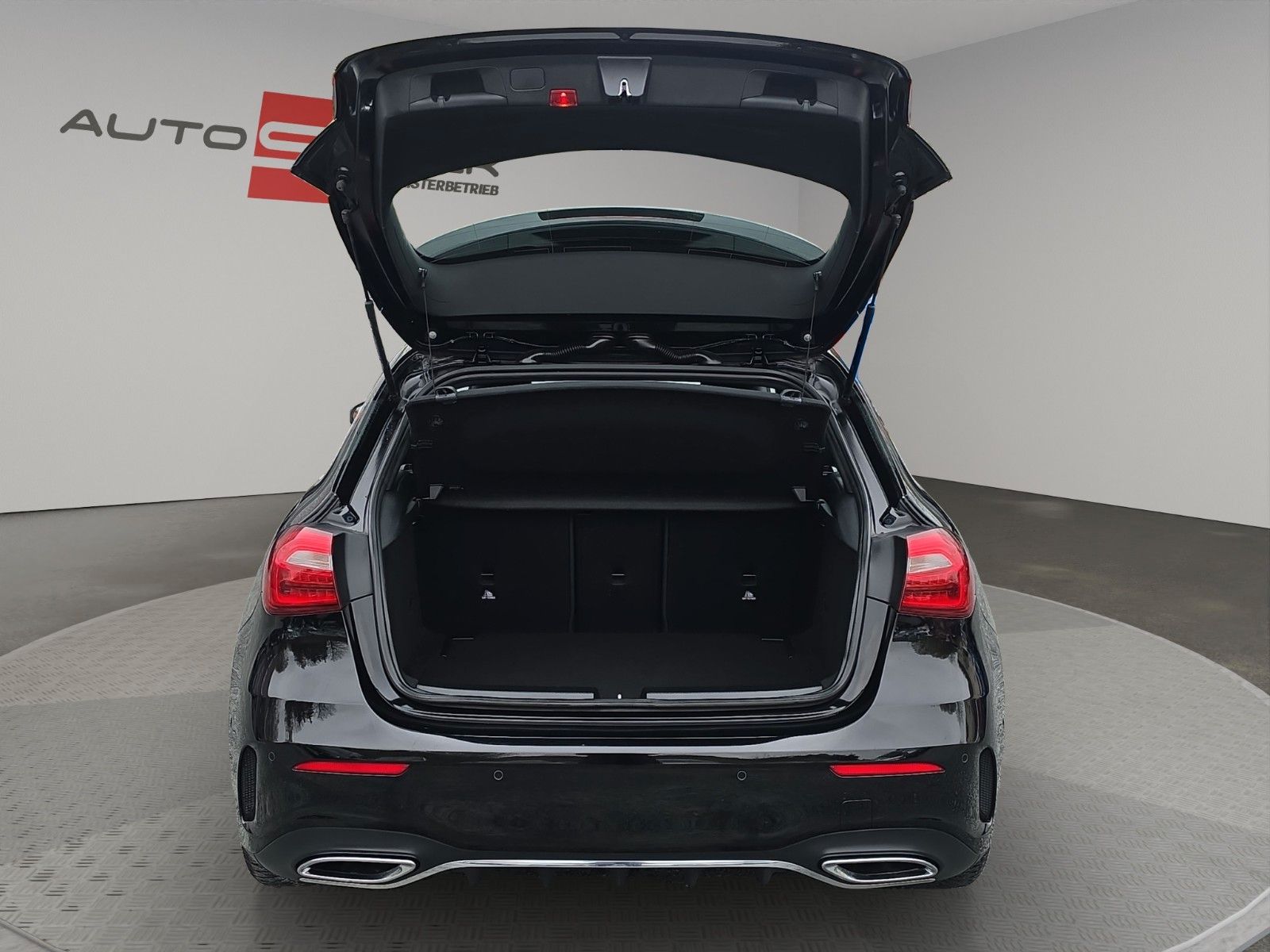 Fahrzeugabbildung Mercedes-Benz A 180 AMG*NIGHT*WIDESCREEN*MBUX*
