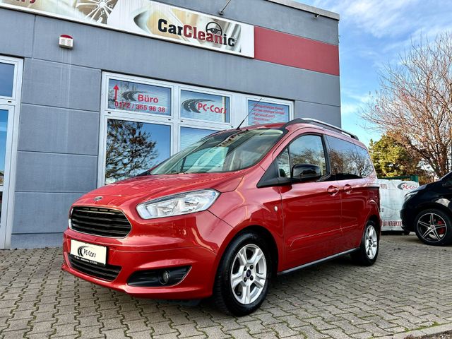 Ford Tourneo Courier 1.0 Titanium Navi Kamera DAB!