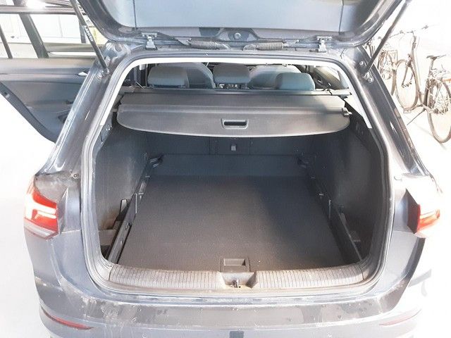 Fahrzeugabbildung Volkswagen Golf VIII Variant 2.0TDI  Life LED+STANDHZ+NAVI+