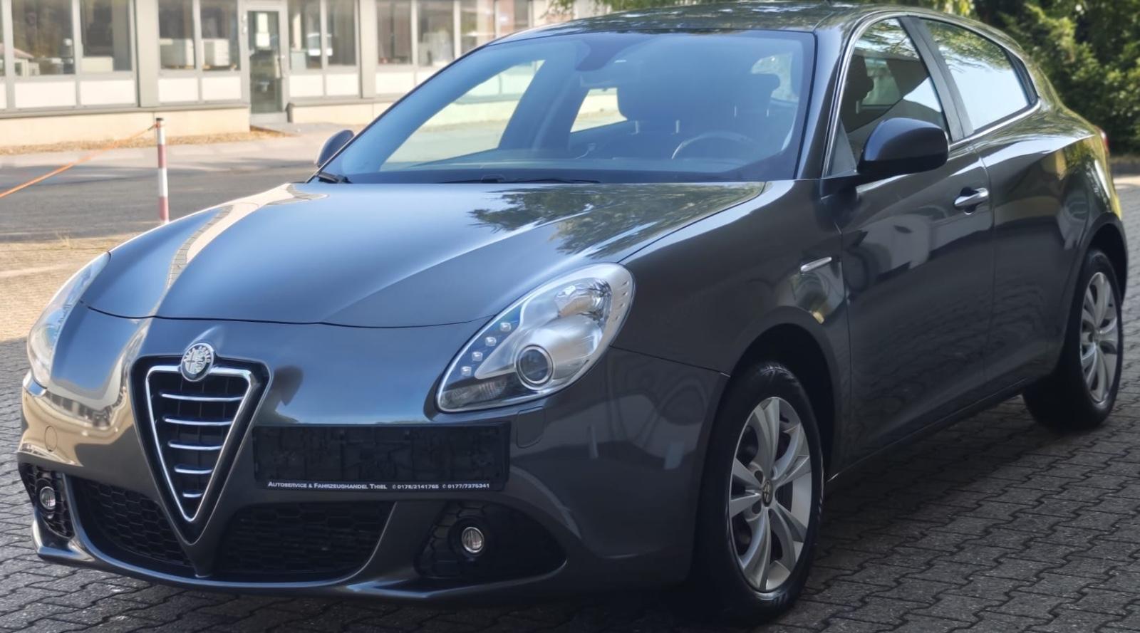 Alfa Romeo Giulietta1.4 2. Hand Zahnriemen und Tüv Neu