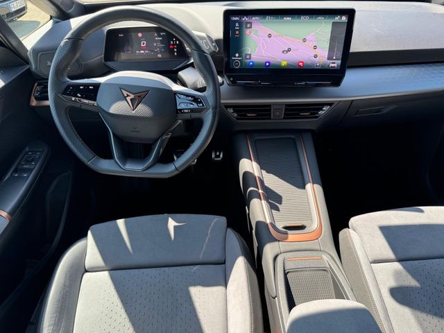 Born 58 kWh 150 kW ACC/RFK/NAV/LED/CCS/PDC/FLA