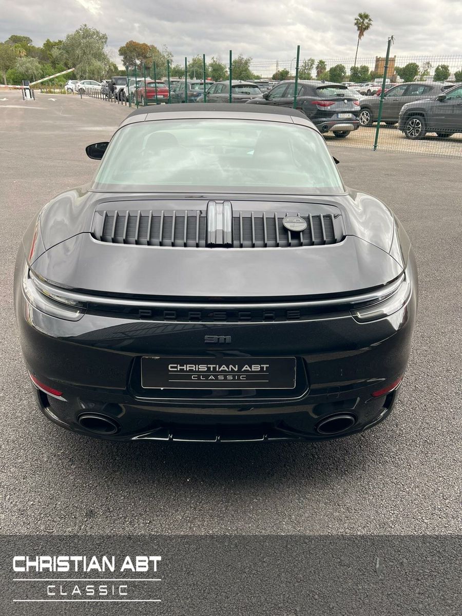 Fahrzeugabbildung Porsche 992 GTS Targa 50th Anniversary