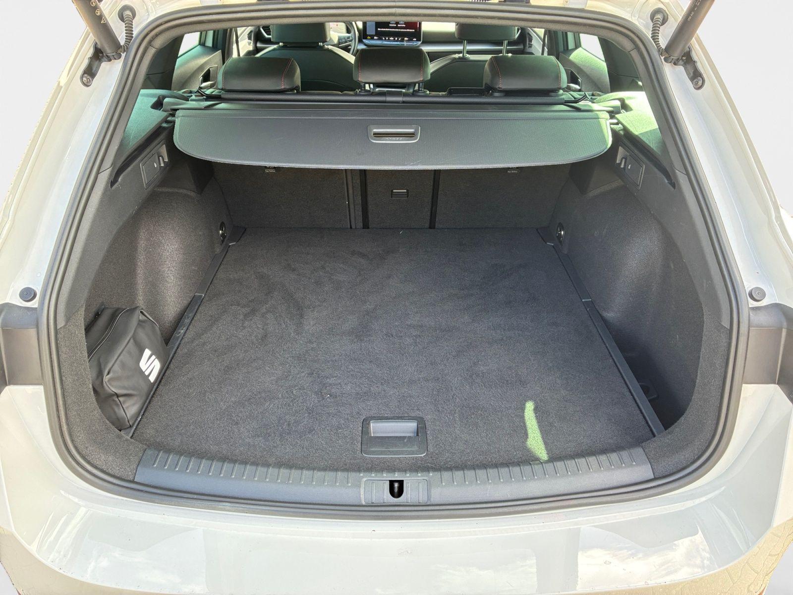 Seat Leon Sportstourer 2.0 TDI FR Black Edition Kessy