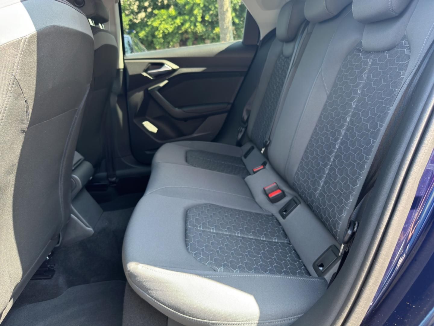 Fahrzeugabbildung Audi A1 allstreet 30 TFSI LED Smartphone PDC vo.hi.