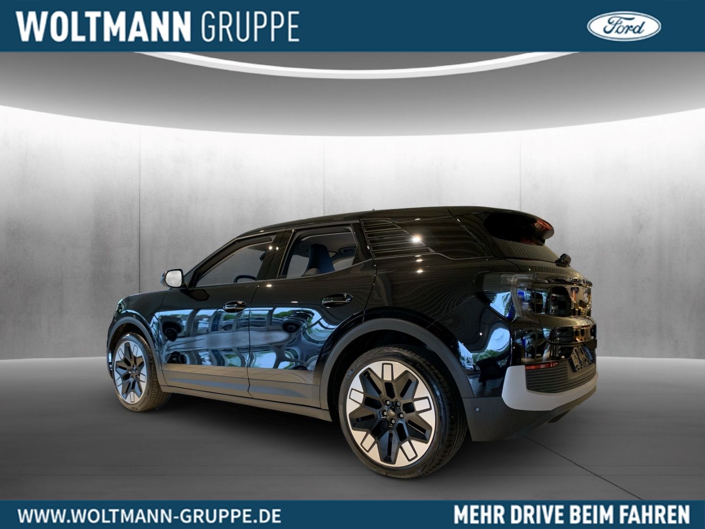 Fahrzeugabbildung Ford Explorer Premium RWD 52 kWh, Wärmepumpe, Matrix