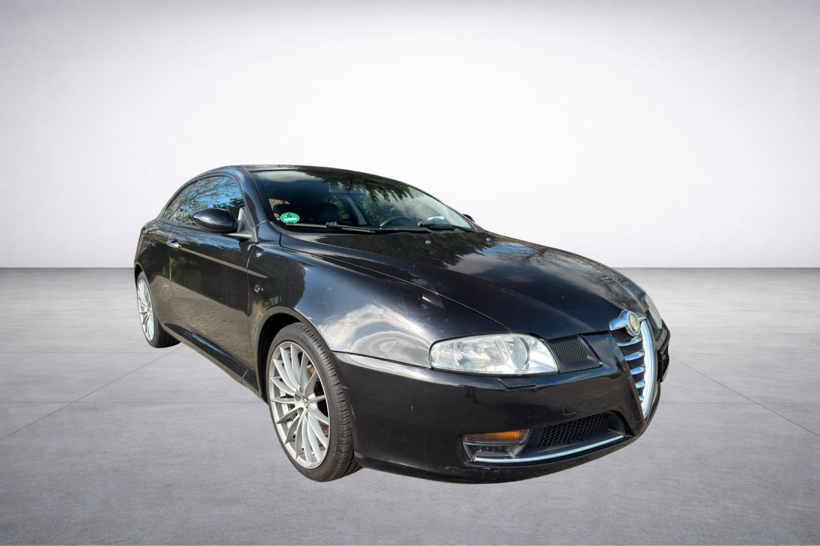 Alfa Romeo GT 2.0 16V JTS Distinctive
