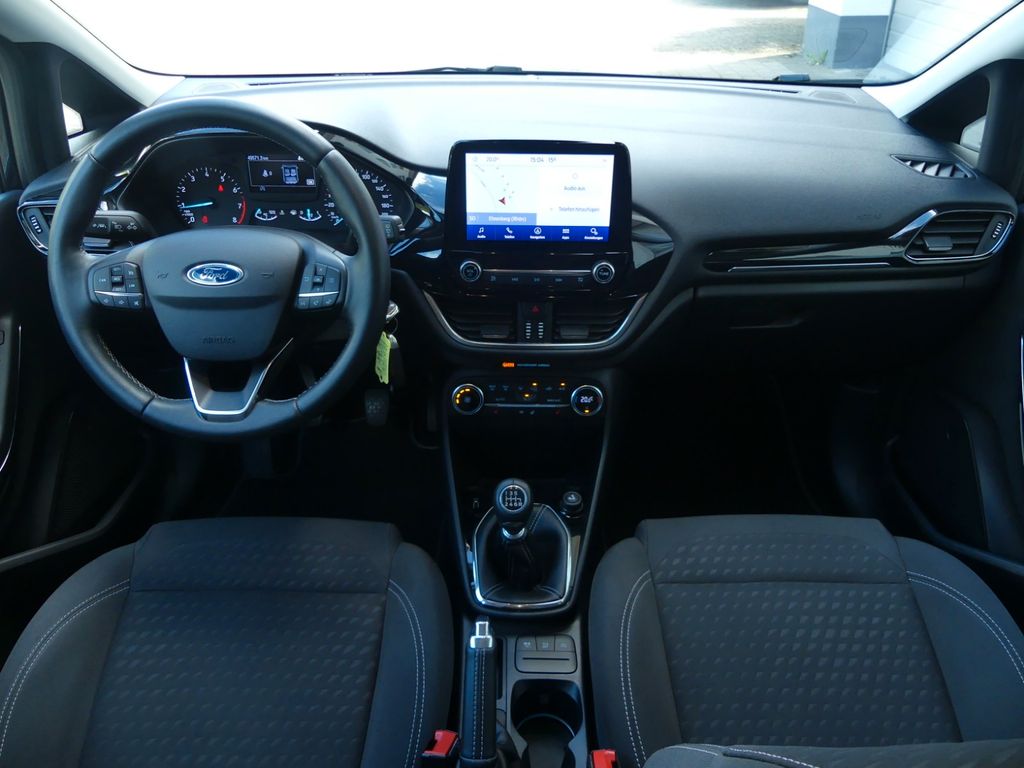 FORD Fiesta Titanium FORD Fiesta Titanium
