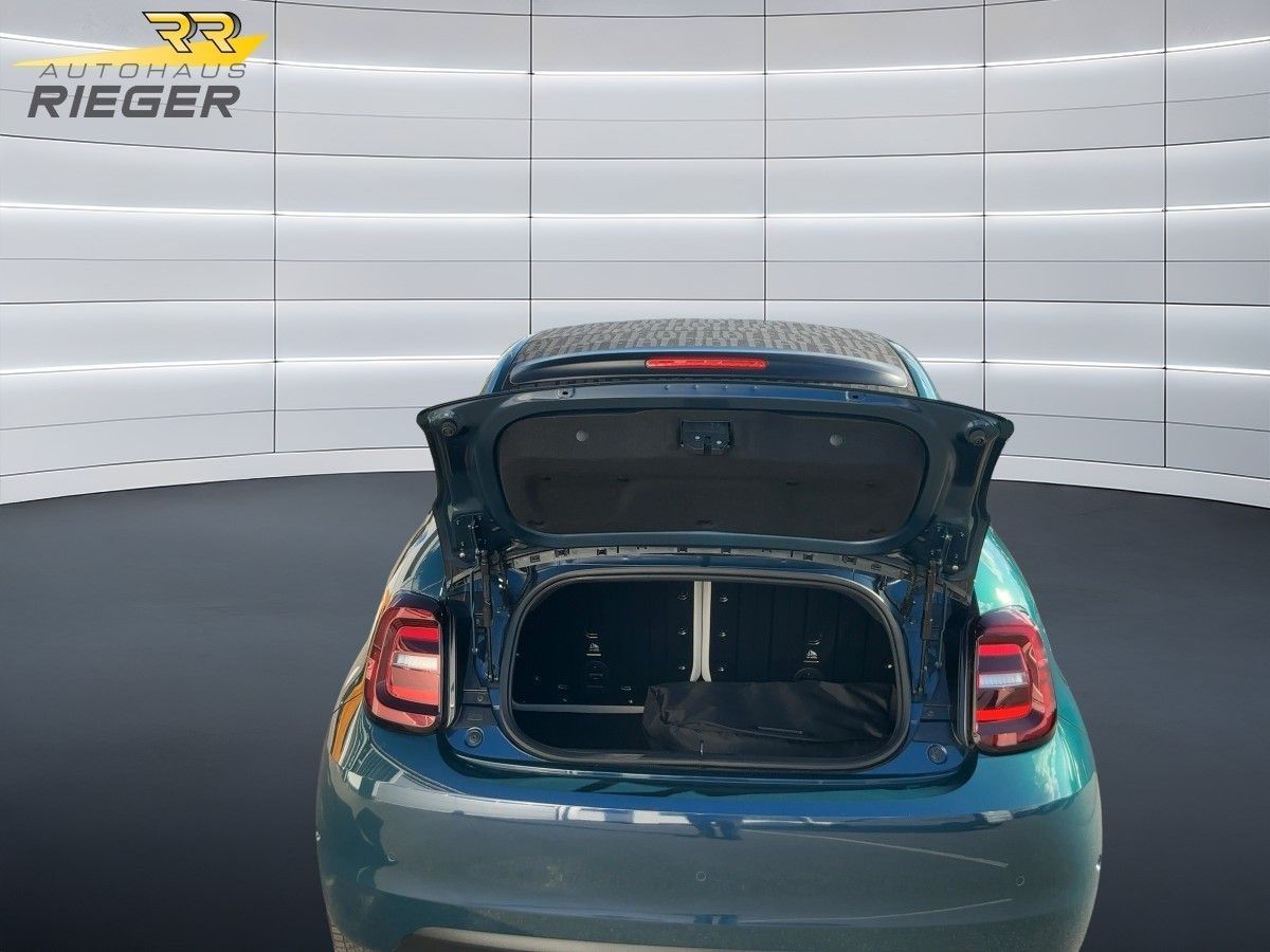 Fahrzeugabbildung Fiat 500 500 e Cabrio La Prima