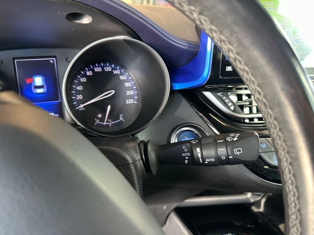 Toyota C-HR Hybrid Style