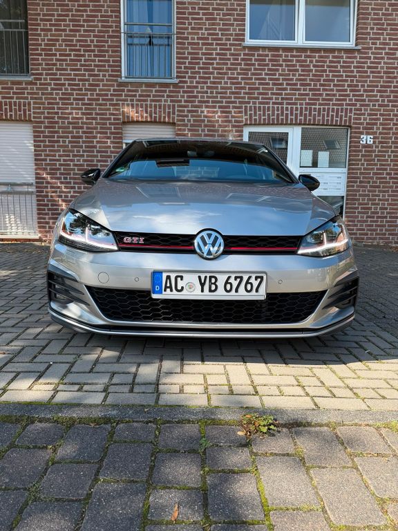 Image of Volkswagen Golf