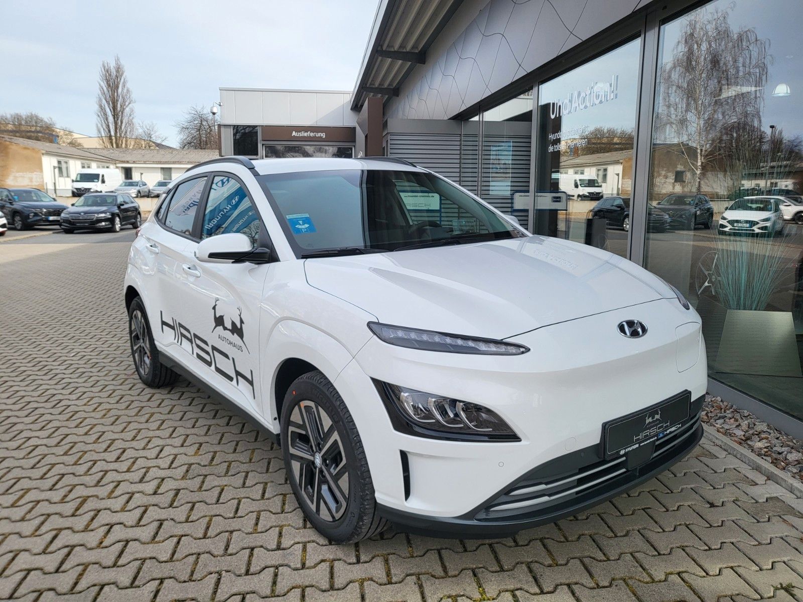 Fahrzeugabbildung Hyundai KONA Elektro TREND 100kw NAVI ASSI Wärmepumpe