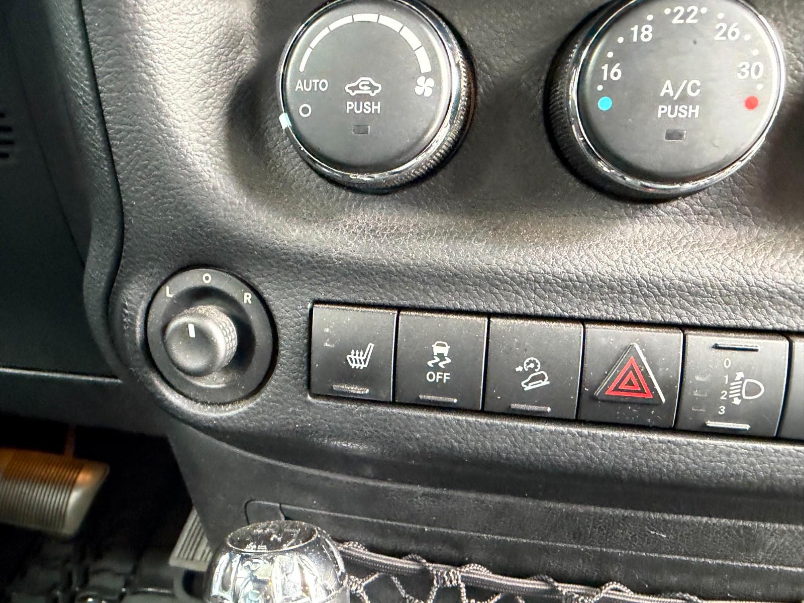 Jeep Wrangler Sahara 2.8 200ch - Toit ouvrant - Révision complète - Pack Sport - Régulateur de vitesse