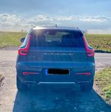 Volvo XC40 D4 AWD Inscription *Standheizung* - blaue Volvo XC40