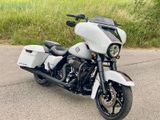 Harley-Davidson Street Glide, Ape, Navi, CVO Style, Gewährl. - Offers matching your search criteria