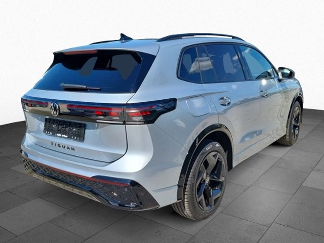 Fahrzeugabbildung Volkswagen Tiguan 1,5 eTSI DSG R-LINE BLACK STYLE NAVI MATR