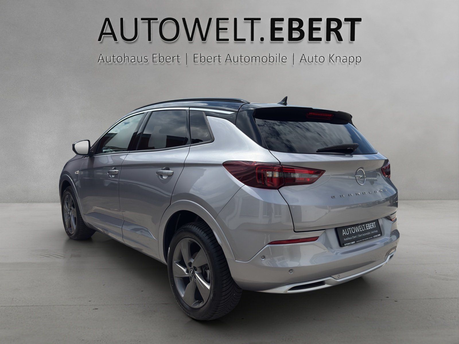 Fahrzeugabbildung Opel Grandland X 1.2 Ultimate Aut./ACC/360°/LED/NAVI/