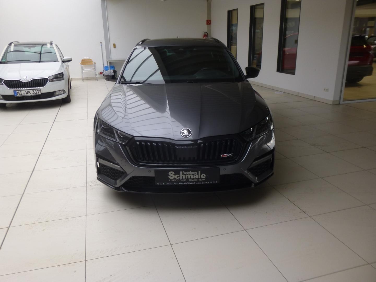 Skoda Octavia Combi RS Plus HUD AD AHK-klappbar Navi D