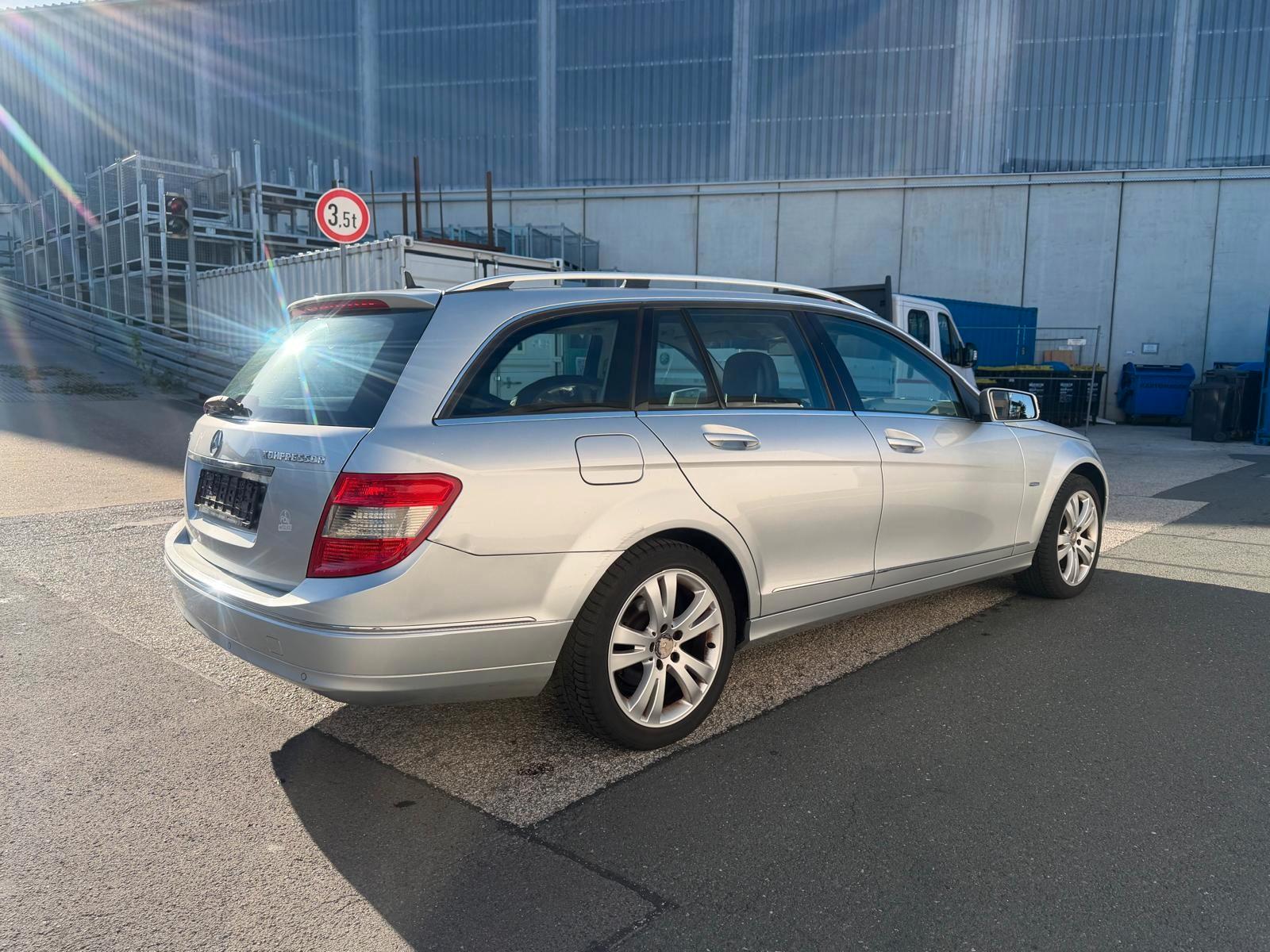 Mercedes-Benz C180 2009 — photo 5