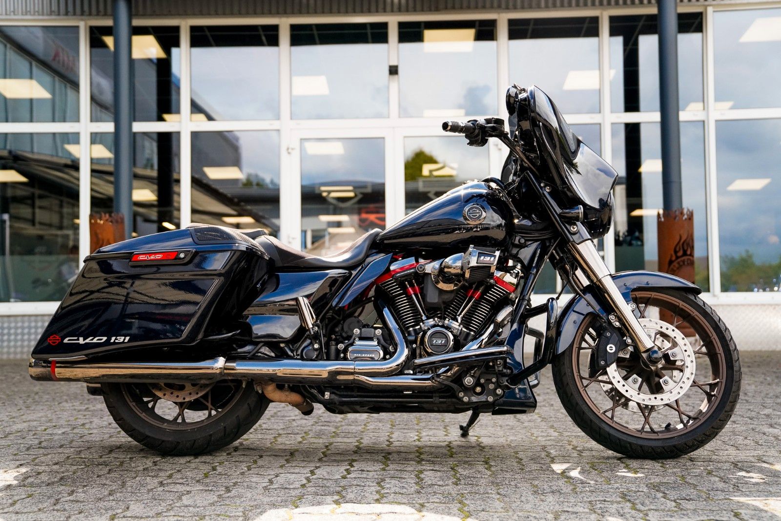 Fahrzeugabbildung Harley-Davidson CVO Street Glide -Jekill&Hyde-Stage IV Kit 131ci