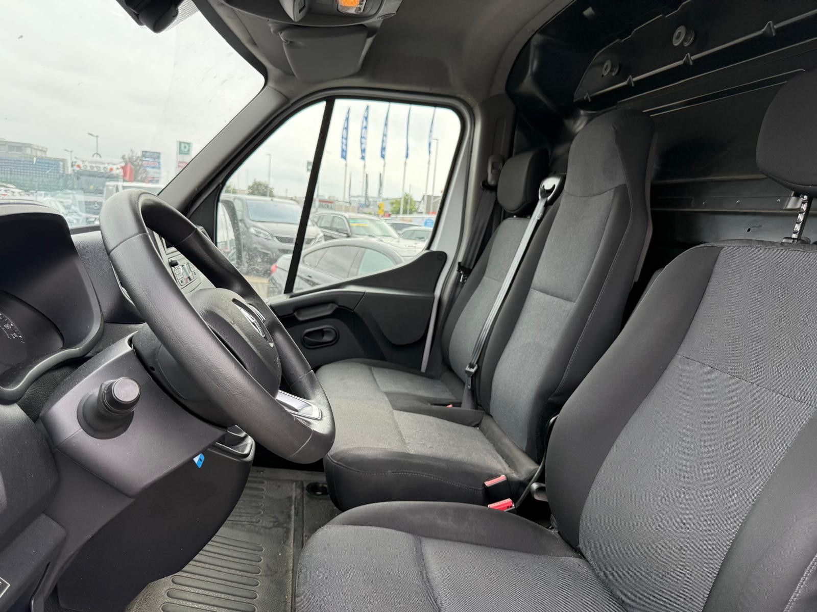 Fahrzeugabbildung Renault Master III Kasten L1H2 HKa3,5t/1.HAND/SCHECKHEFT