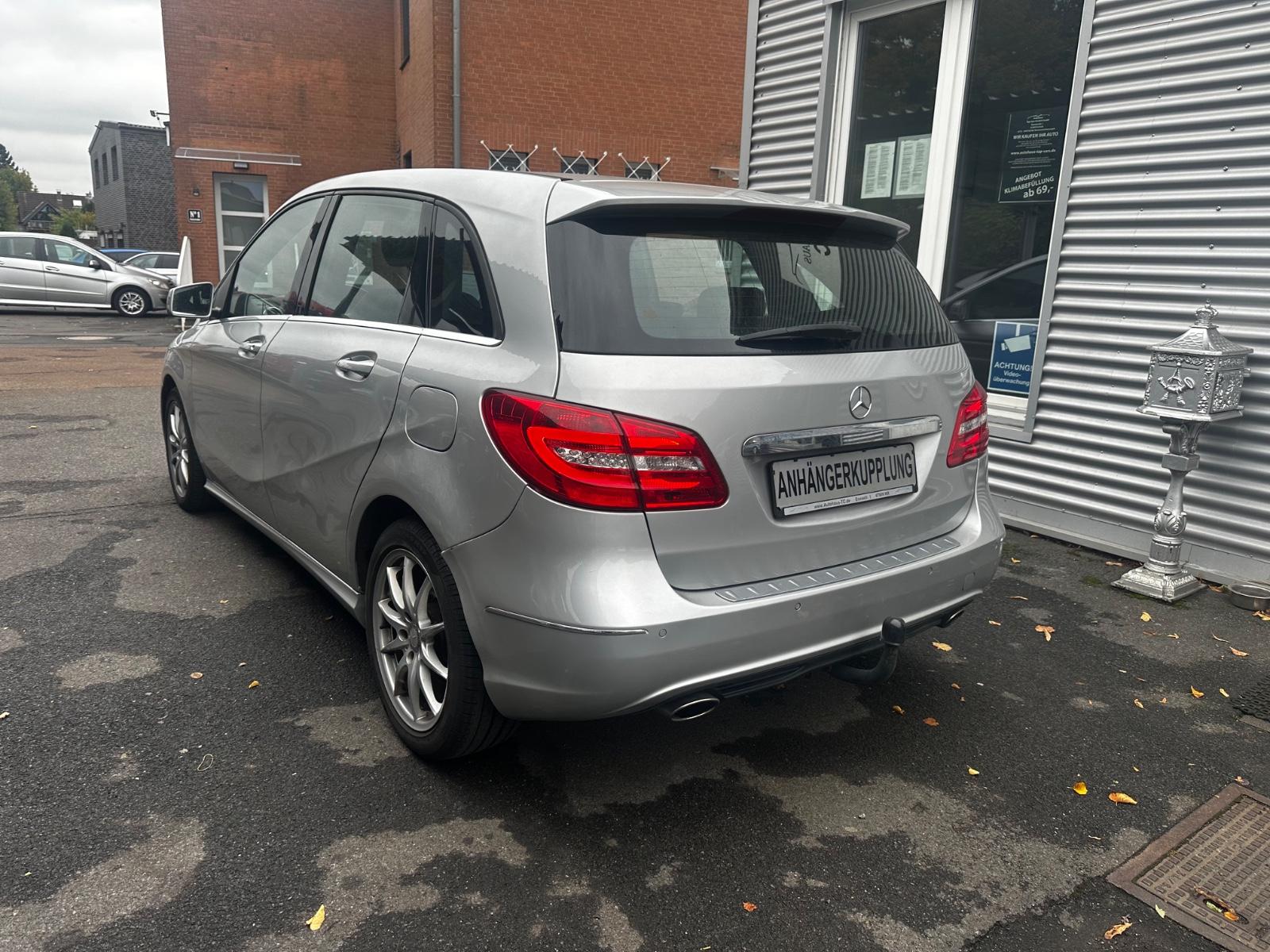 Mercedes-Benz B -Klasse B 180 CDI  AUTOMATIK+1.HAND+PDC+AHK