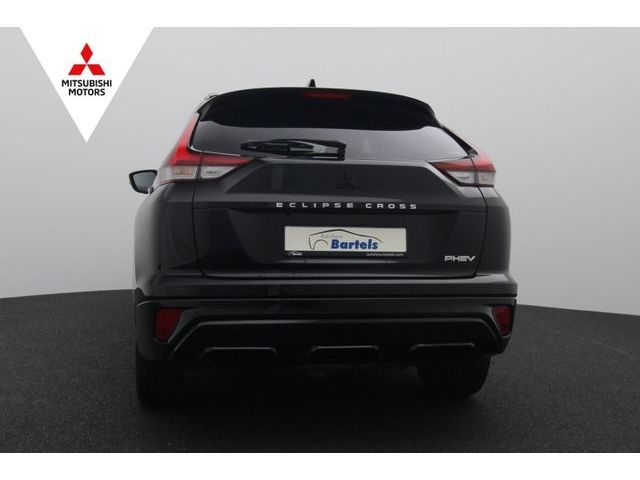 Fahrzeugabbildung Mitsubishi Eclipse Cross 2.4 Plus Select Black Hybrid 4WD