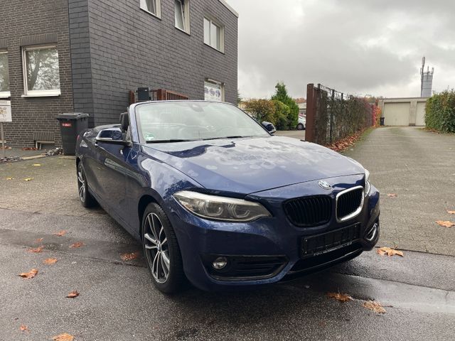 BMW 220 i Sport Line Cabrio Automatik