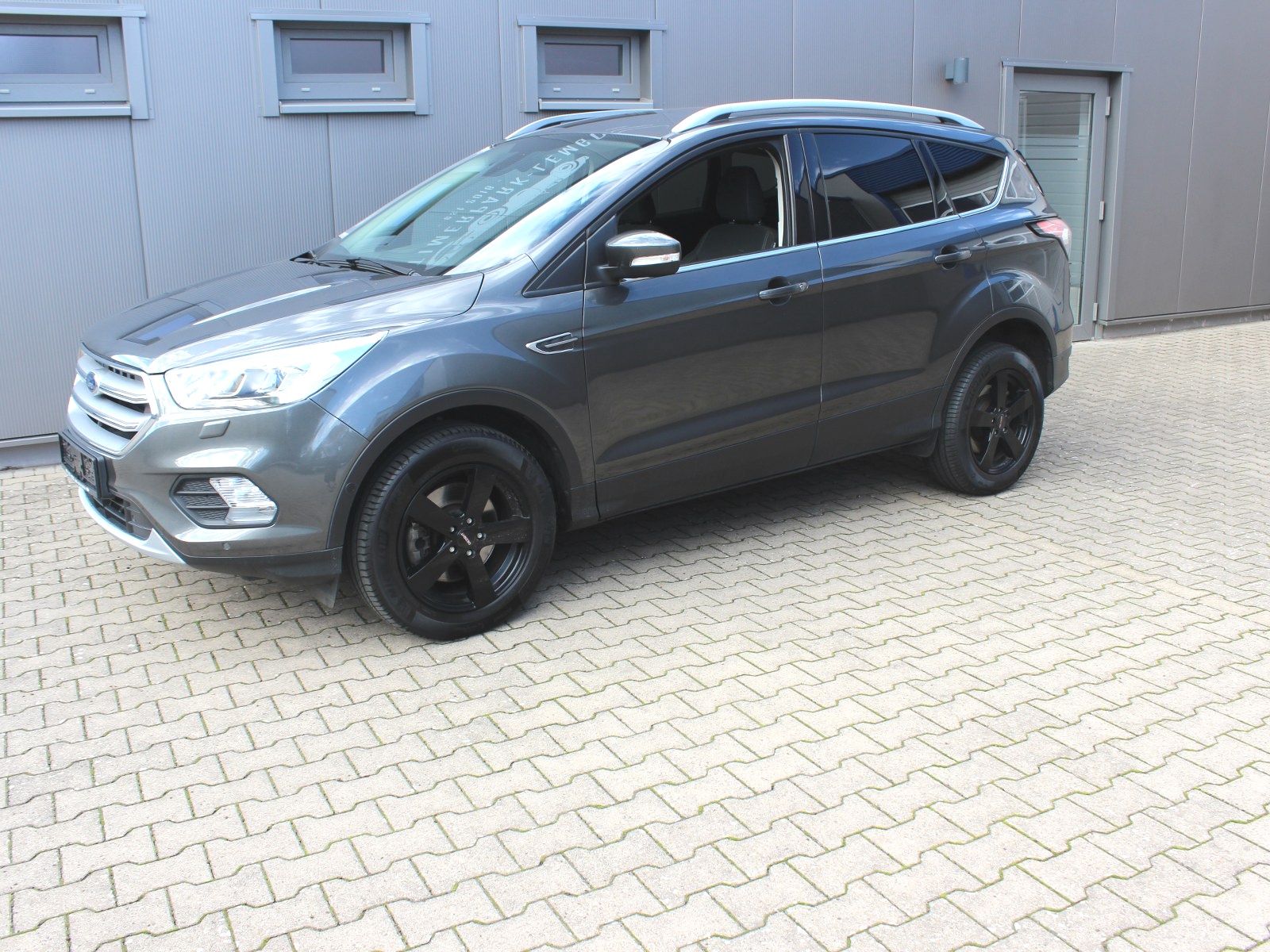 Fahrzeugabbildung Ford Kuga Cool & Connect 2,0 TDCi 4x2 Start/Stopp