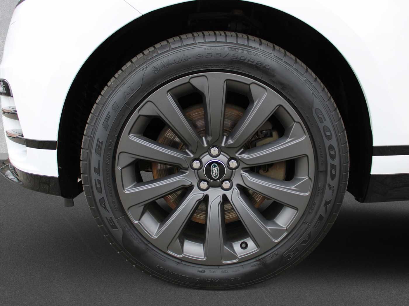 Fahrzeugabbildung Land Rover Range Rover Velar Diesel D300 R-Dynamic SE