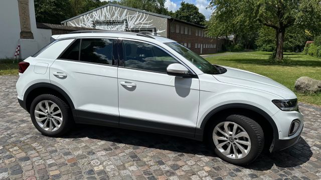 VW T-Roc 1.0 TSI OPF Life Life AHK, Kamera,CarPlay,