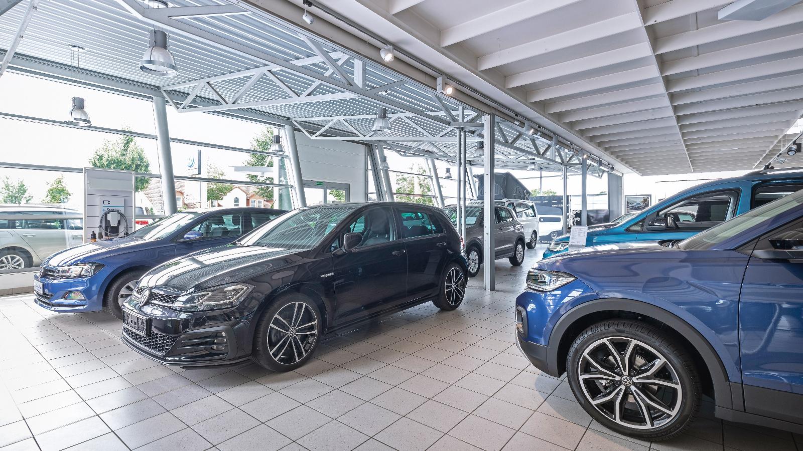 showroom-image-top