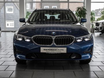 BMW 320 - 4