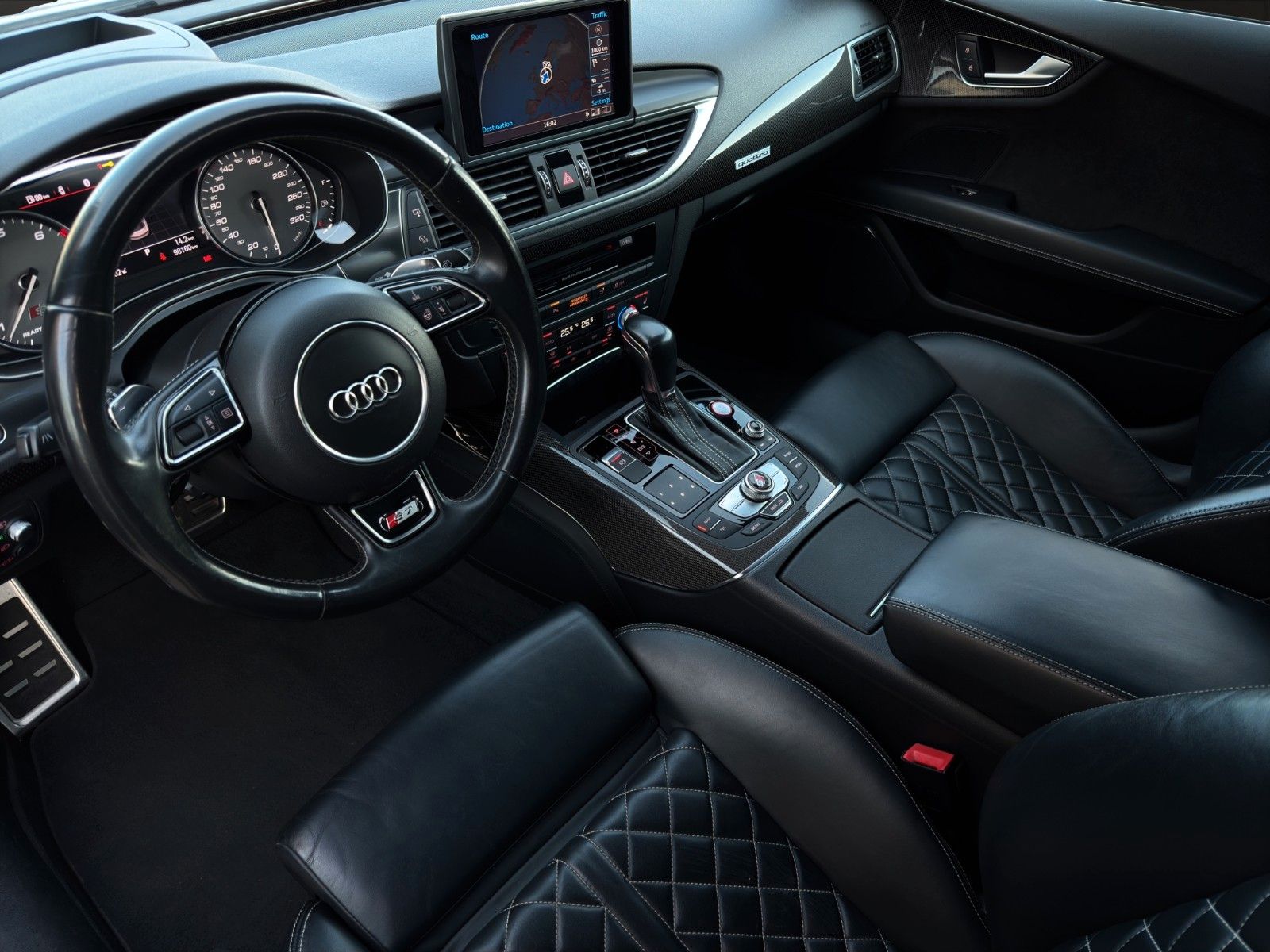 Fahrzeugabbildung Audi S7 4.0 V8 quattro Bose/S-Dach/HUD/Luftf./Keyless