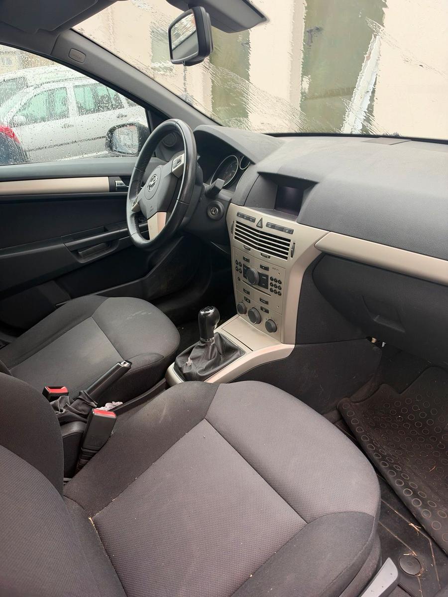 Opel Astra 2008 — photo 5