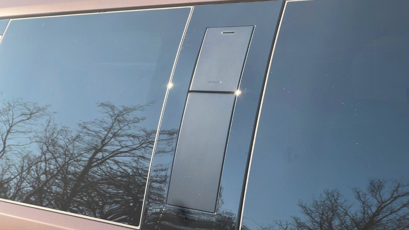 Fahrzeugabbildung Hyundai SANTA FE 1.6T-GDI HEV Blackline *Standhzg*AHK*