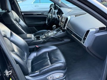Porsche Cayenne - 7