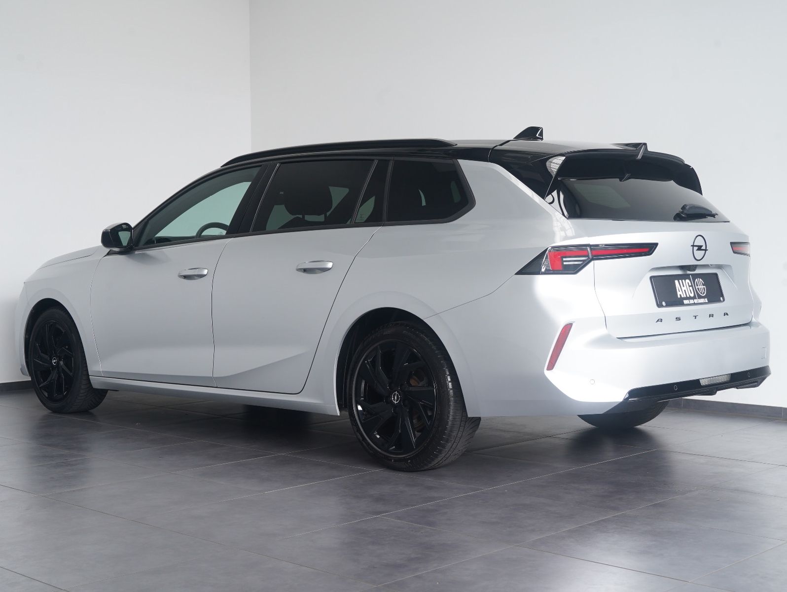 Fahrzeugabbildung Opel Astra L 1.2 Turbo Sports Tourer GS