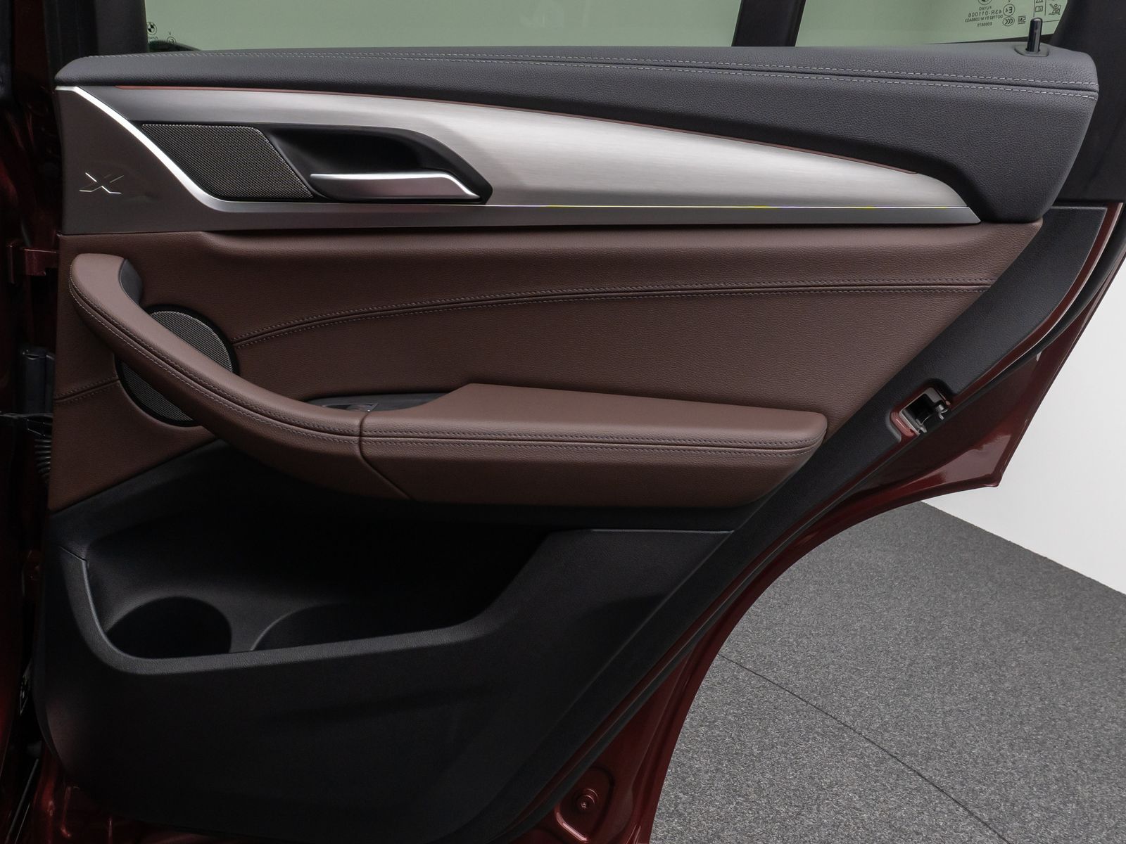 Fahrzeugabbildung BMW iX3 Impressive M Sport Panorama Kamera HUD H/K