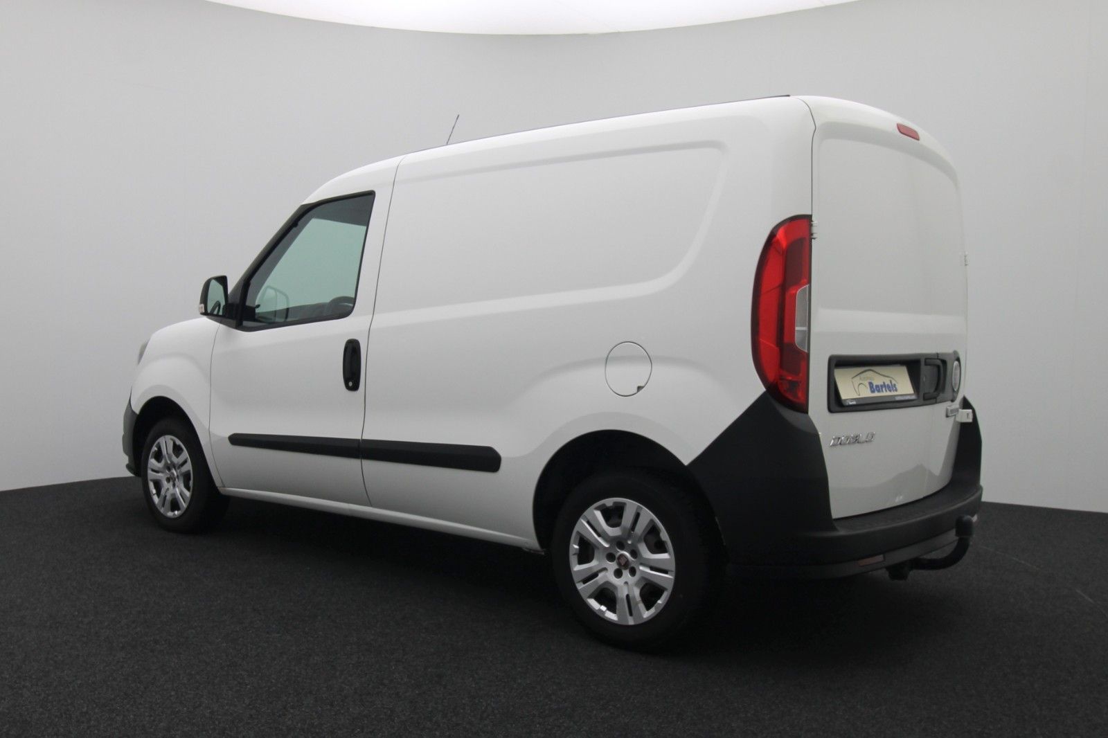 Fahrzeugabbildung Fiat Doblò 1.3 Basis Kasten