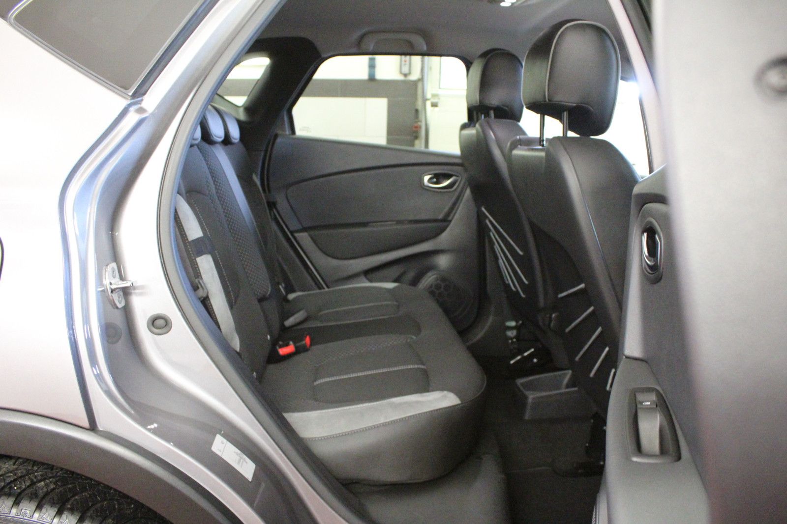 Fahrzeugabbildung Renault Captur TCe 150 EDC GPF Bose Edition