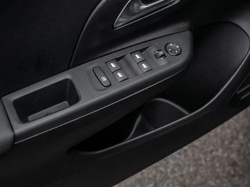Opel Corsa F 1.2 Edition Spurhalteassistent LED