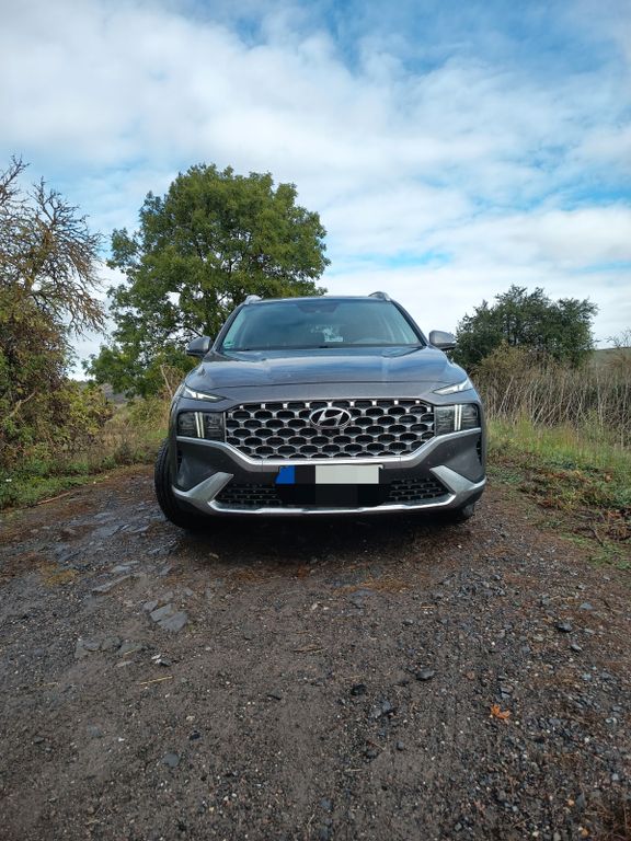 Image of Hyundai SANTA FE